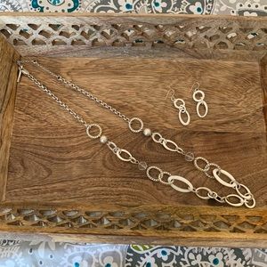 Kenneth Cole Matching Necklace and Earring Set